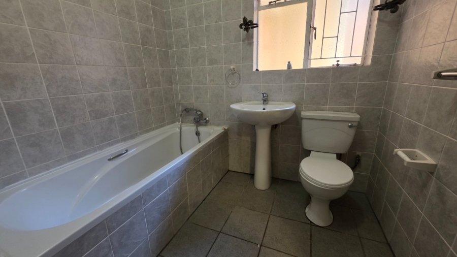 3 Bedroom Property for Sale in Hartenbos Central Western Cape